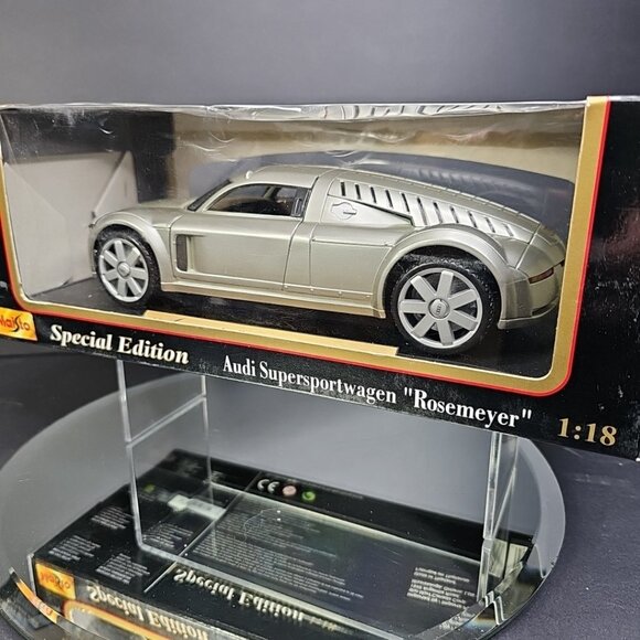 Maisto 1998 Silver AUDI Supersportwagon Rosemeyer 1:18 Scale DIECAST Car And Box - Picture 15 of 15